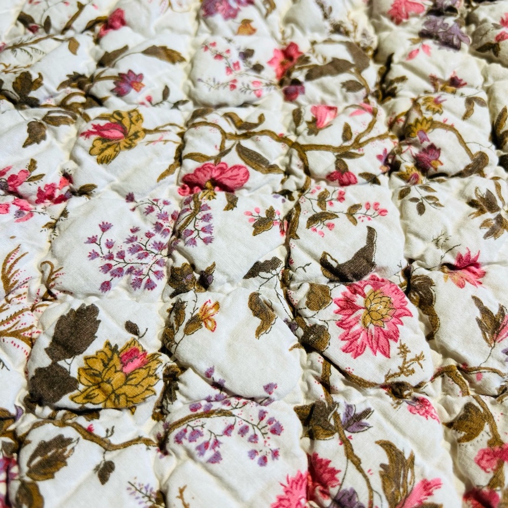 Set of 2 standard size quilted decorative pillow shams